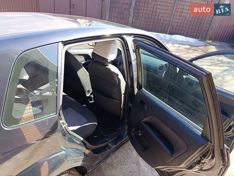 Хетчбек Ford Fiesta 2008 в Києві