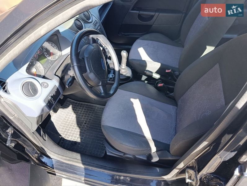 Хетчбек Ford Fiesta 2008 в Києві
