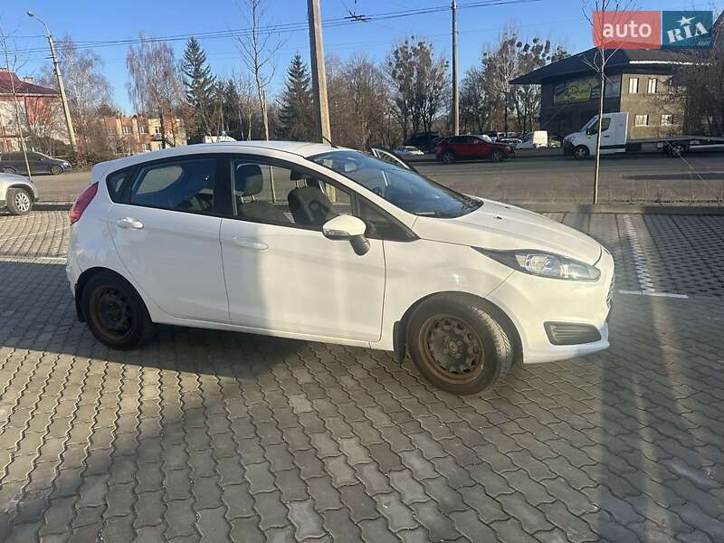 Хэтчбек Ford Fiesta 2017 в Луцке