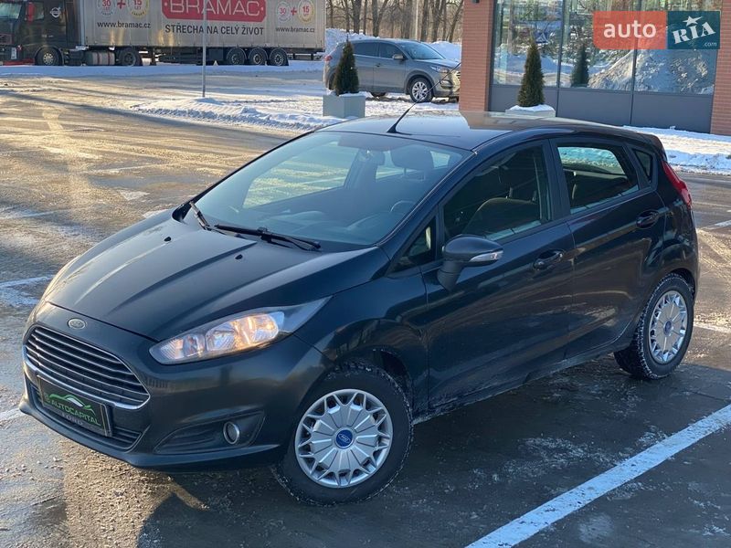Хетчбек Ford Fiesta 2014 в Києві