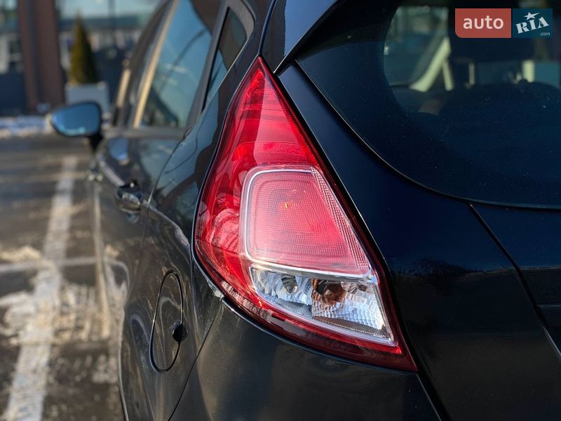 Хетчбек Ford Fiesta 2014 в Києві