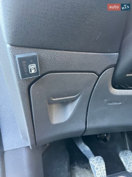 Хетчбек Ford Fiesta 2013 в Чинадієвому