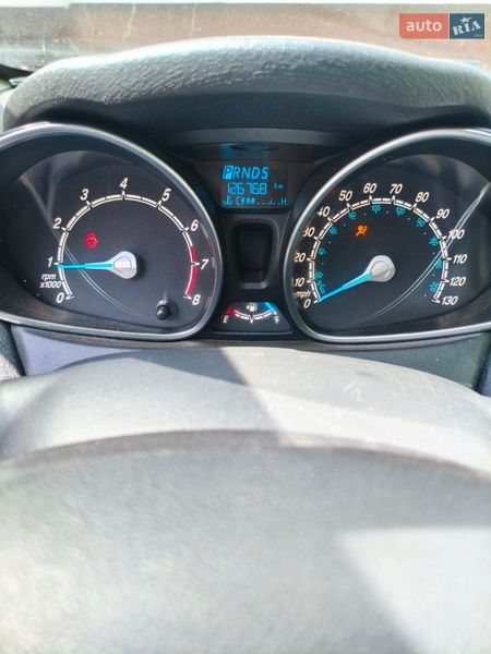 Седан Ford Fiesta 2016 в Львові