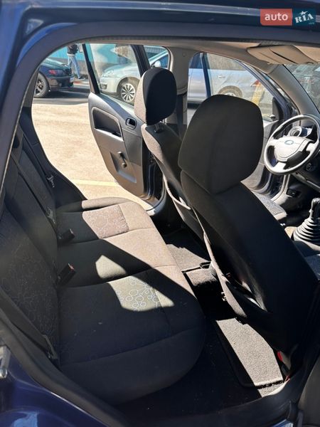 Хэтчбек Ford Fiesta 2007 в Киеве