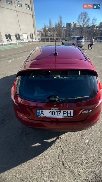 Хетчбек Ford Fiesta 2017 в Києві