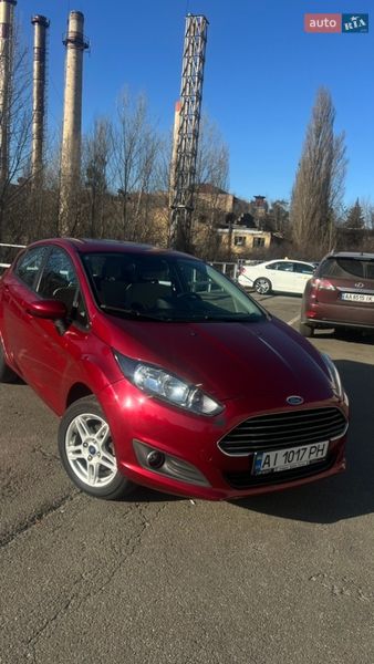 Хетчбек Ford Fiesta 2017 в Києві