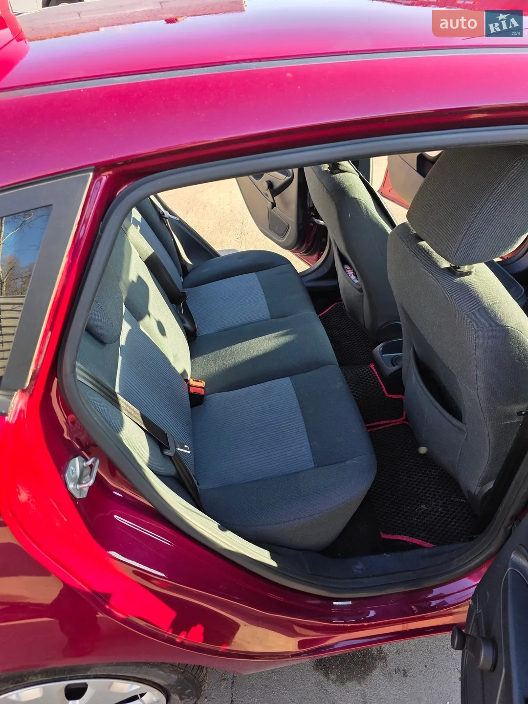 2011 Ford Fiesta - мініатюра 15