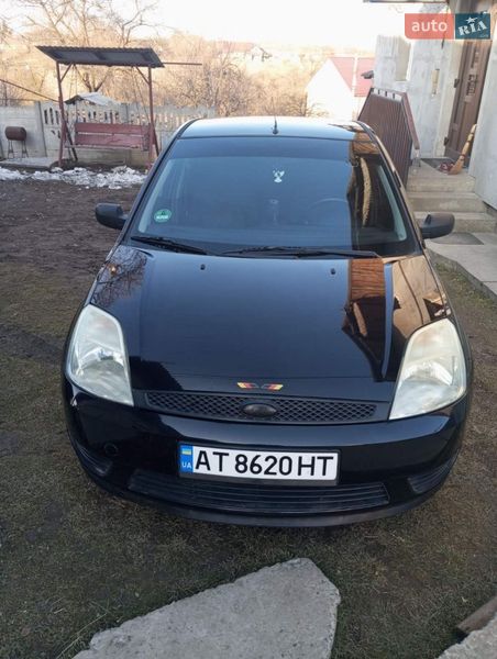 Хэтчбек Ford Fiesta 2004 в Ивано-Франковске