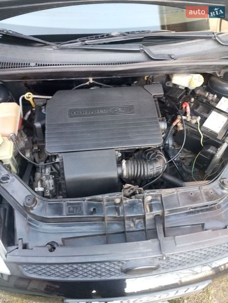 Хэтчбек Ford Fiesta 2004 в Ивано-Франковске