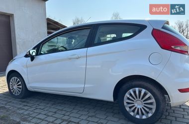 Хэтчбек Ford Fiesta 2010 в Любомле