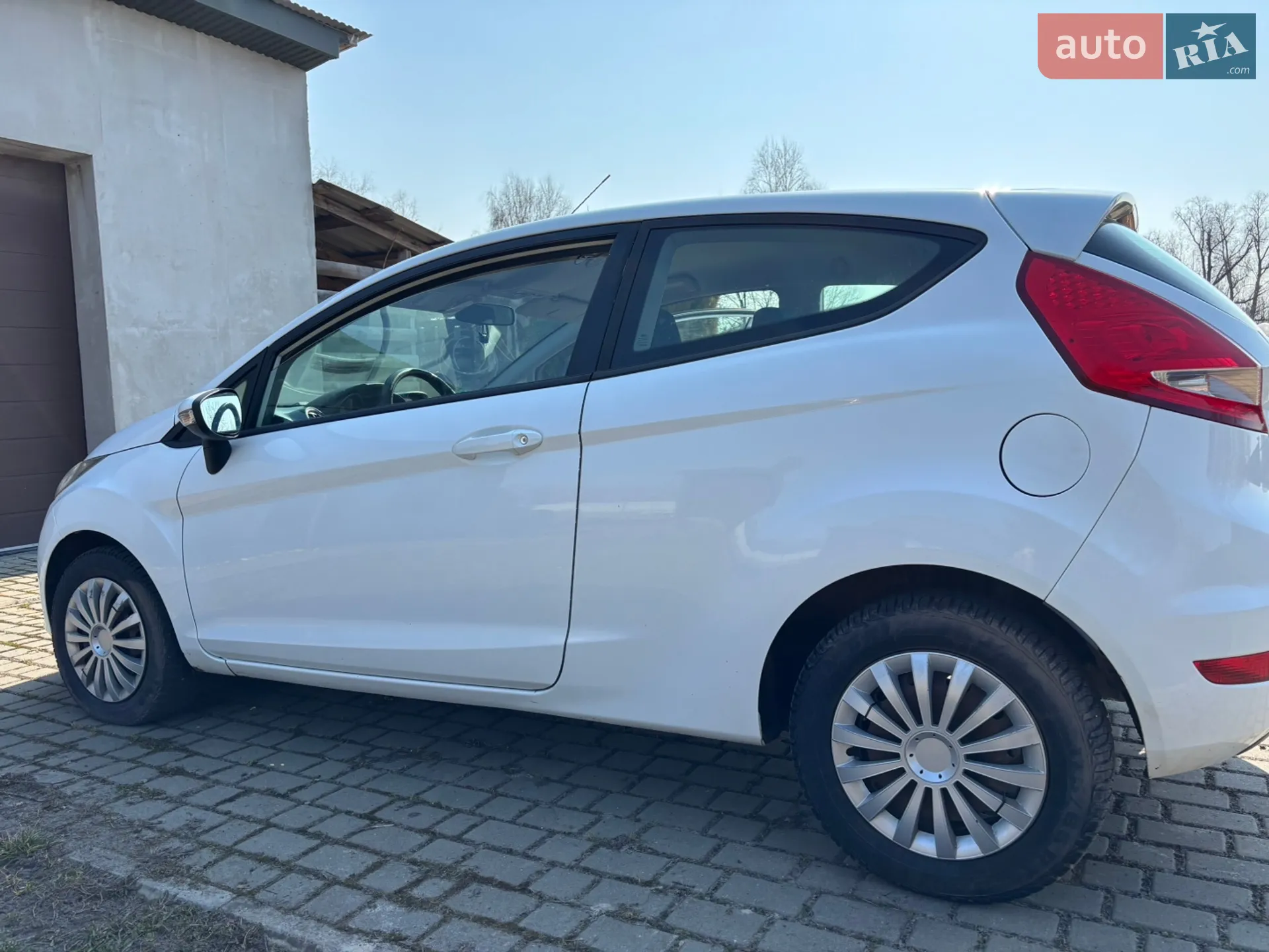 2010 Ford Fiesta - мініатюра 3