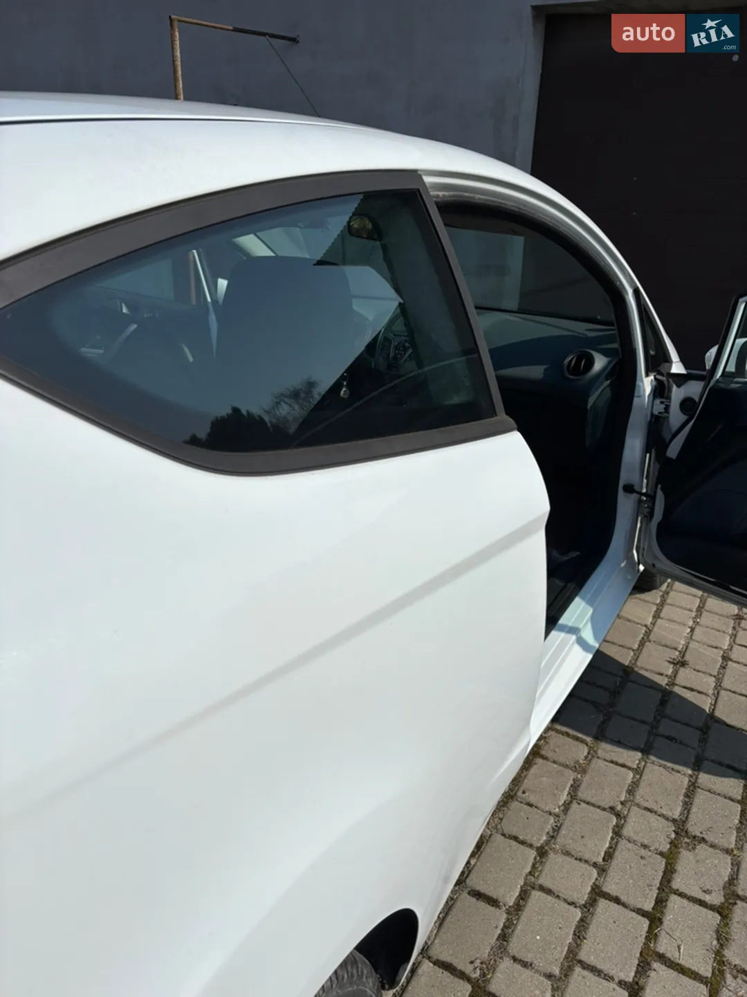 2010 Ford Fiesta - мініатюра 15