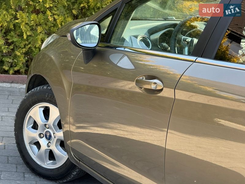 Хэтчбек Ford Fiesta 2011 в Стрые