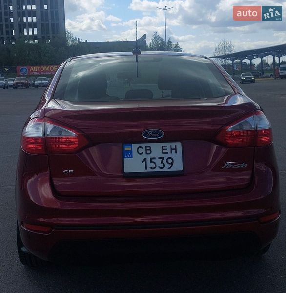 Седан Ford Fiesta 2016 в Львові