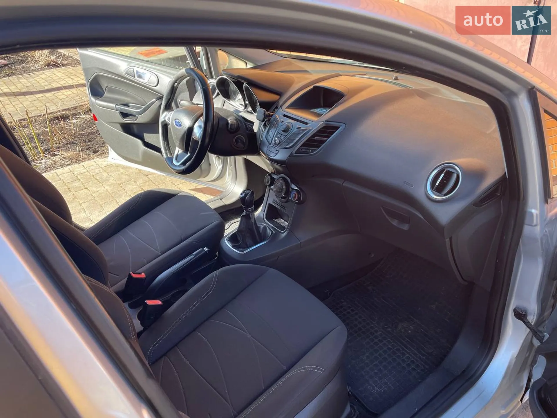 2013 Ford Fiesta - мініатюра 9