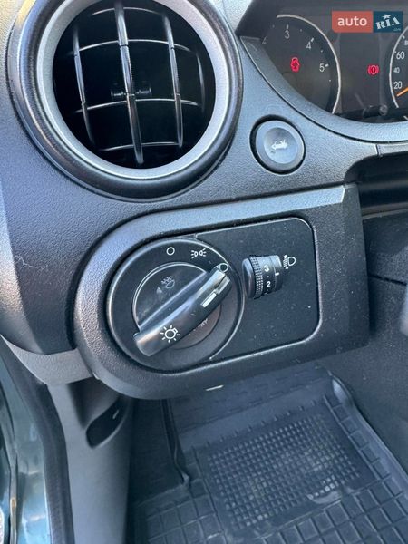 Хетчбек Ford Fiesta 2002 в Одесі