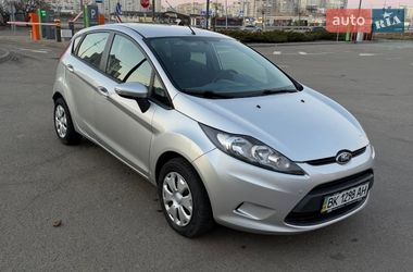 Хэтчбек Ford Fiesta 2010 в Киеве