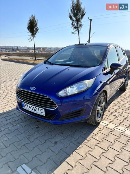 Хетчбек Ford Fiesta 2015 в Красилові