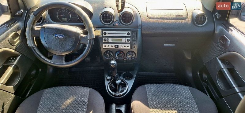 Хэтчбек Ford Fiesta 2005 в Черкассах