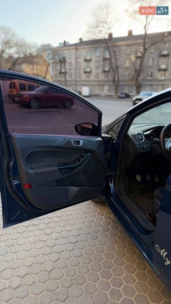 Хэтчбек Ford Fiesta 2013 в Одессе