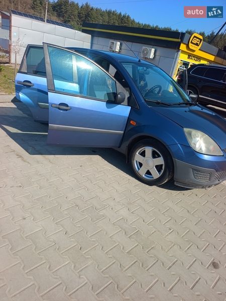 Хэтчбек Ford Fiesta 2006 в Судовой Вишне фото 22 Хэтчбек Ford Fiesta 2006 в Судовой Вишне