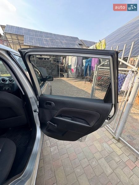 Хэтчбек Ford Fiesta 2006 в Бурштыне