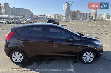 Хэтчбек Ford Fiesta 2010 в Киеве