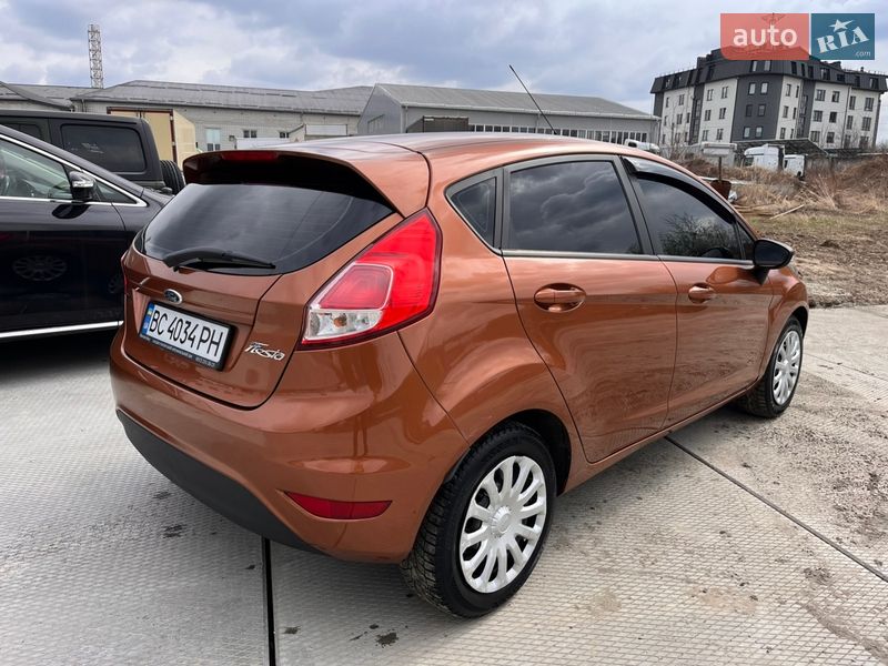 Хэтчбек Ford Fiesta 2013 в Львове