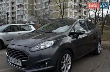 Седан Ford Fiesta 2014 в Киеве