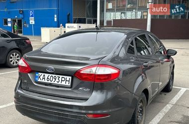 Седан Ford Fiesta 2018 в Киеве