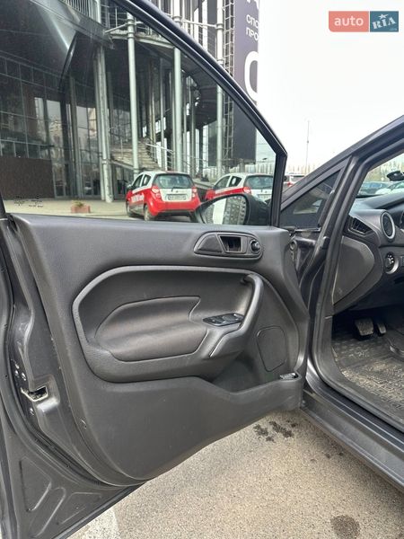 Седан Ford Fiesta 2018 в Киеве
