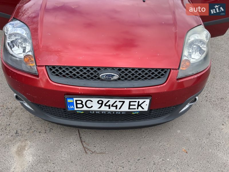 Хетчбек Ford Fiesta 2008 в Львові