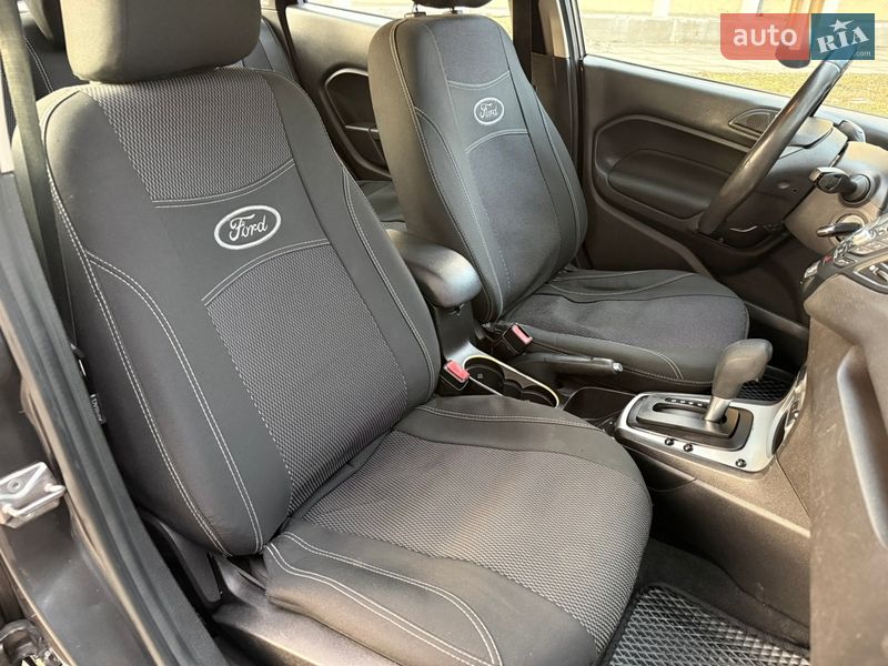 Седан Ford Fiesta 2015 в Киеве