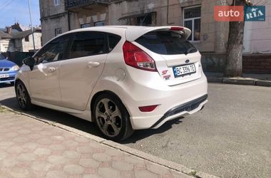 Хетчбек Ford Fiesta 2016 в Стрию