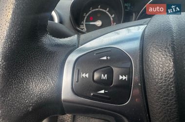 Хэтчбек Ford Fiesta 2016 в Киеве