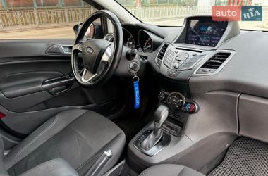 Хэтчбек Ford Fiesta 2016 в Киеве