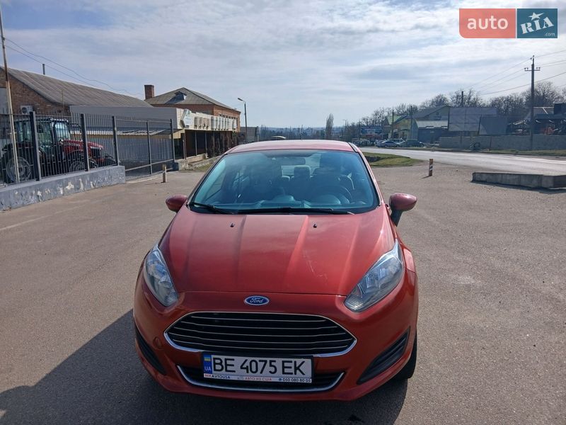 Седан Ford Fiesta 2018 в Первомайську