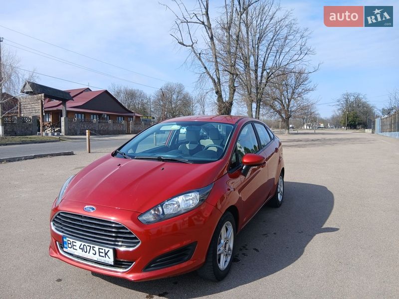 Седан Ford Fiesta 2018 в Первомайську