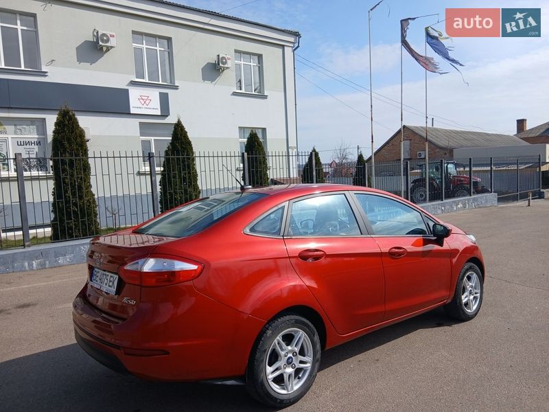 Седан Ford Fiesta 2018 в Первомайську