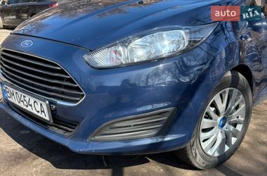 Хетчбек Ford Fiesta 2015 в Ромнах