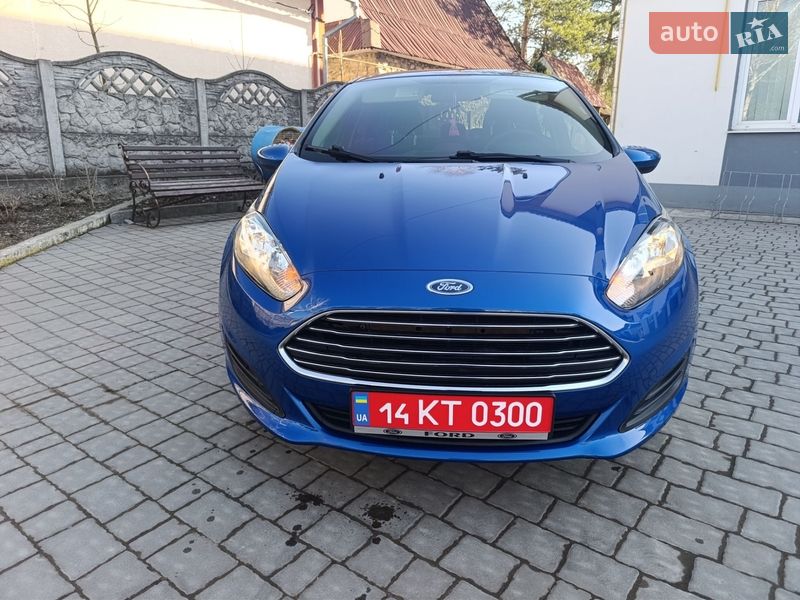 Седан Ford Fiesta 2018 в Івано-Франківську
