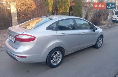 Седан Ford Fiesta 2019 в Вишневому