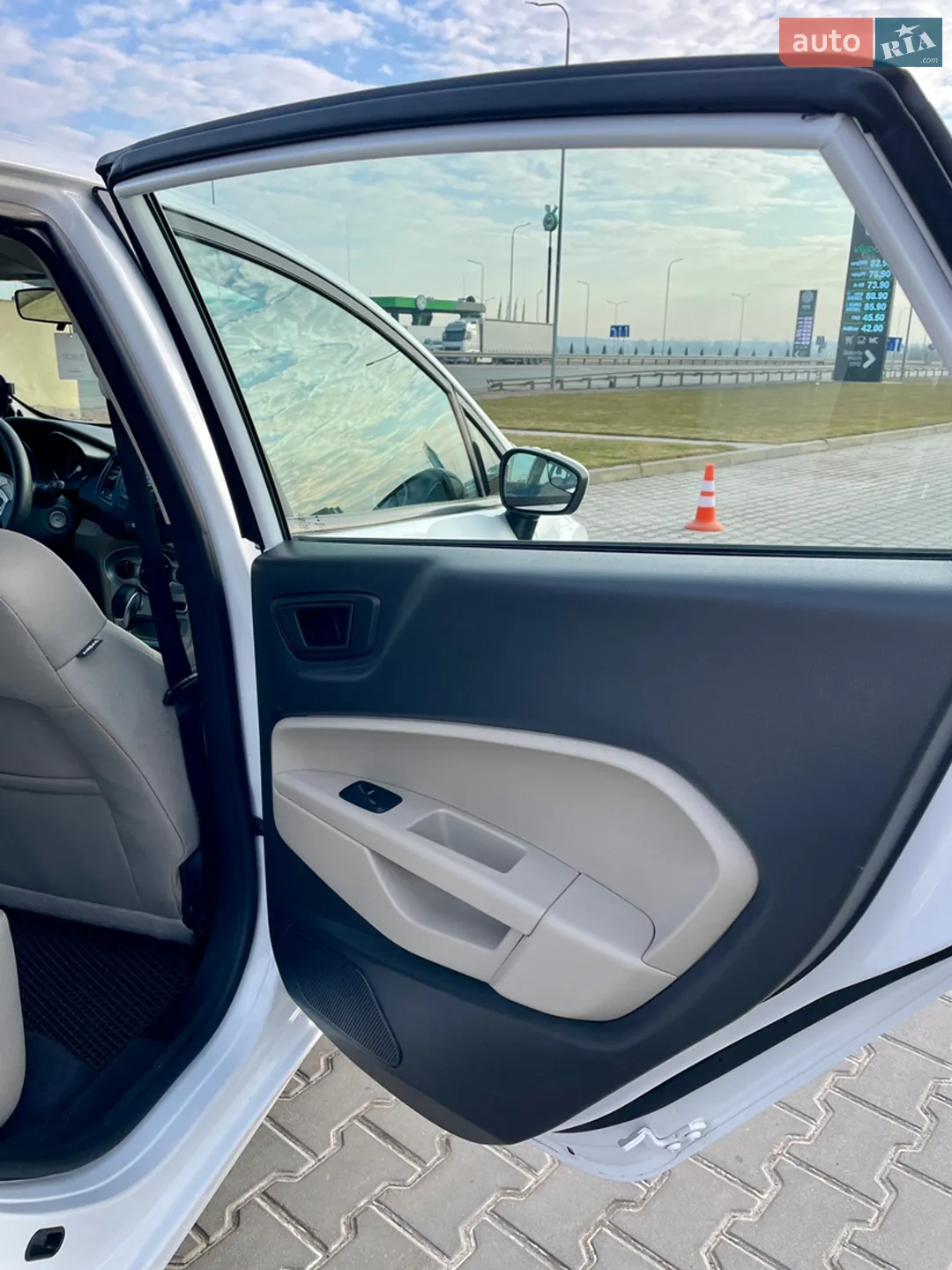 2019 Ford Fiesta - мініатюра 30