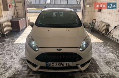 Хэтчбек Ford Fiesta 2016 в Стрые