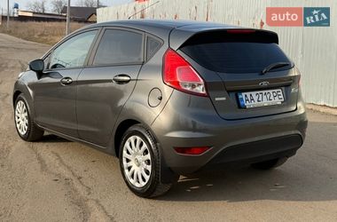 Хетчбек Ford Fiesta 2016 в Києві