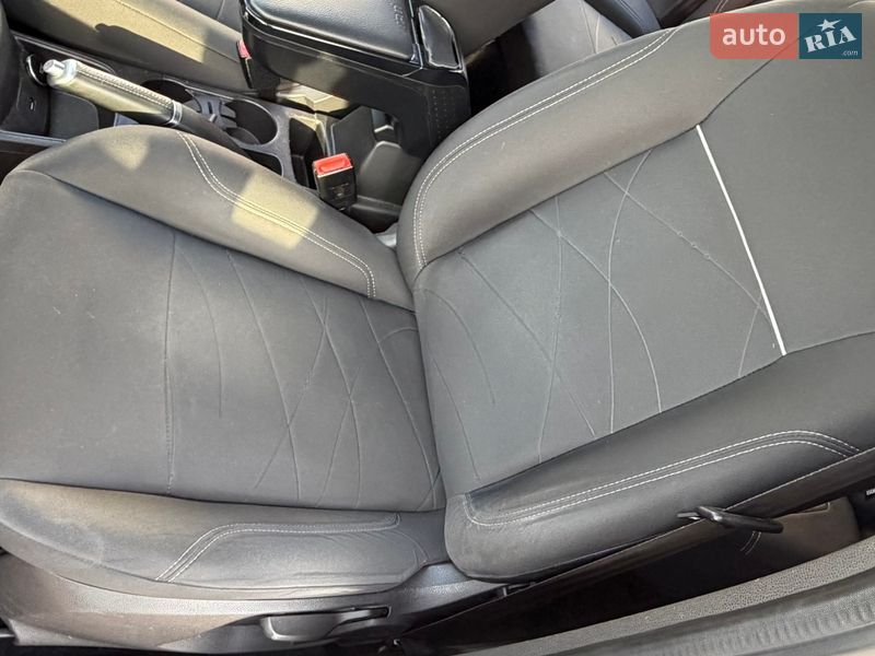 Хэтчбек Ford Fiesta 2016 в Киеве