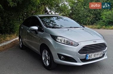Седан Ford Fiesta 2017 в Дніпрі