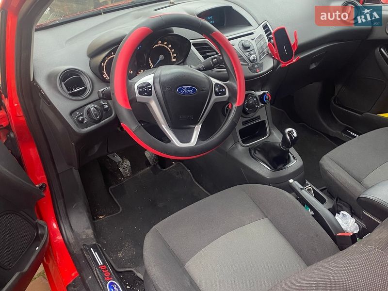 Хэтчбек Ford Fiesta 2013 в Кременчуге