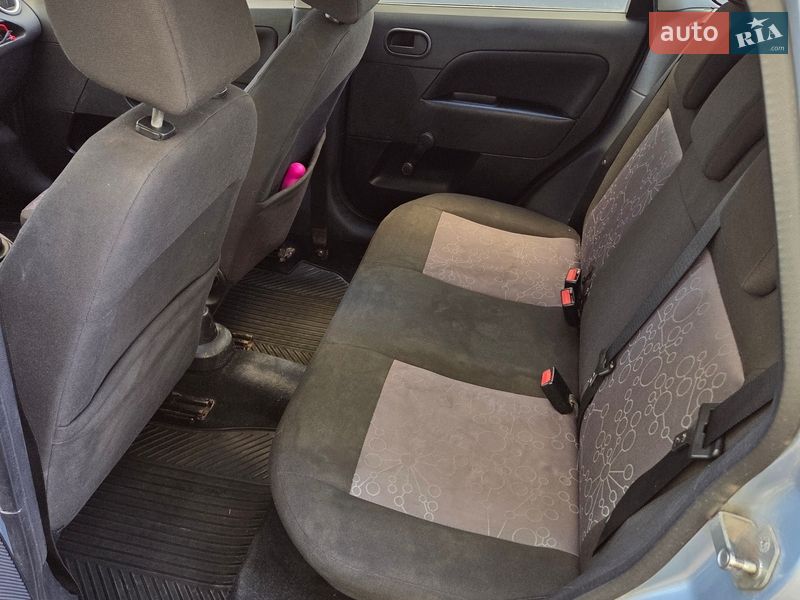 Хэтчбек Ford Fiesta 2006 в Львове