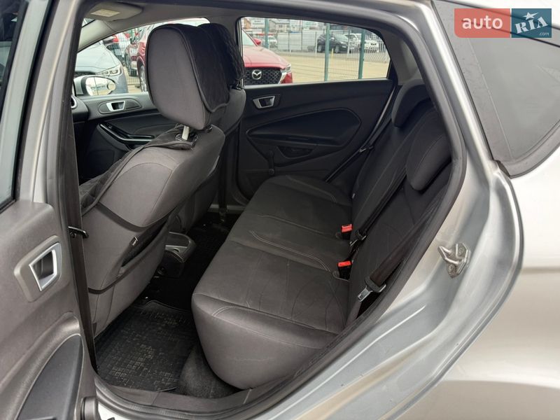 Хэтчбек Ford Fiesta 2014 в Киеве фото 12 Хэтчбек Ford Fiesta 2014 в Киеве